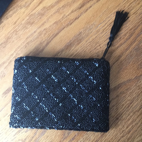 Handbags - NWOT Pouch/Clutch